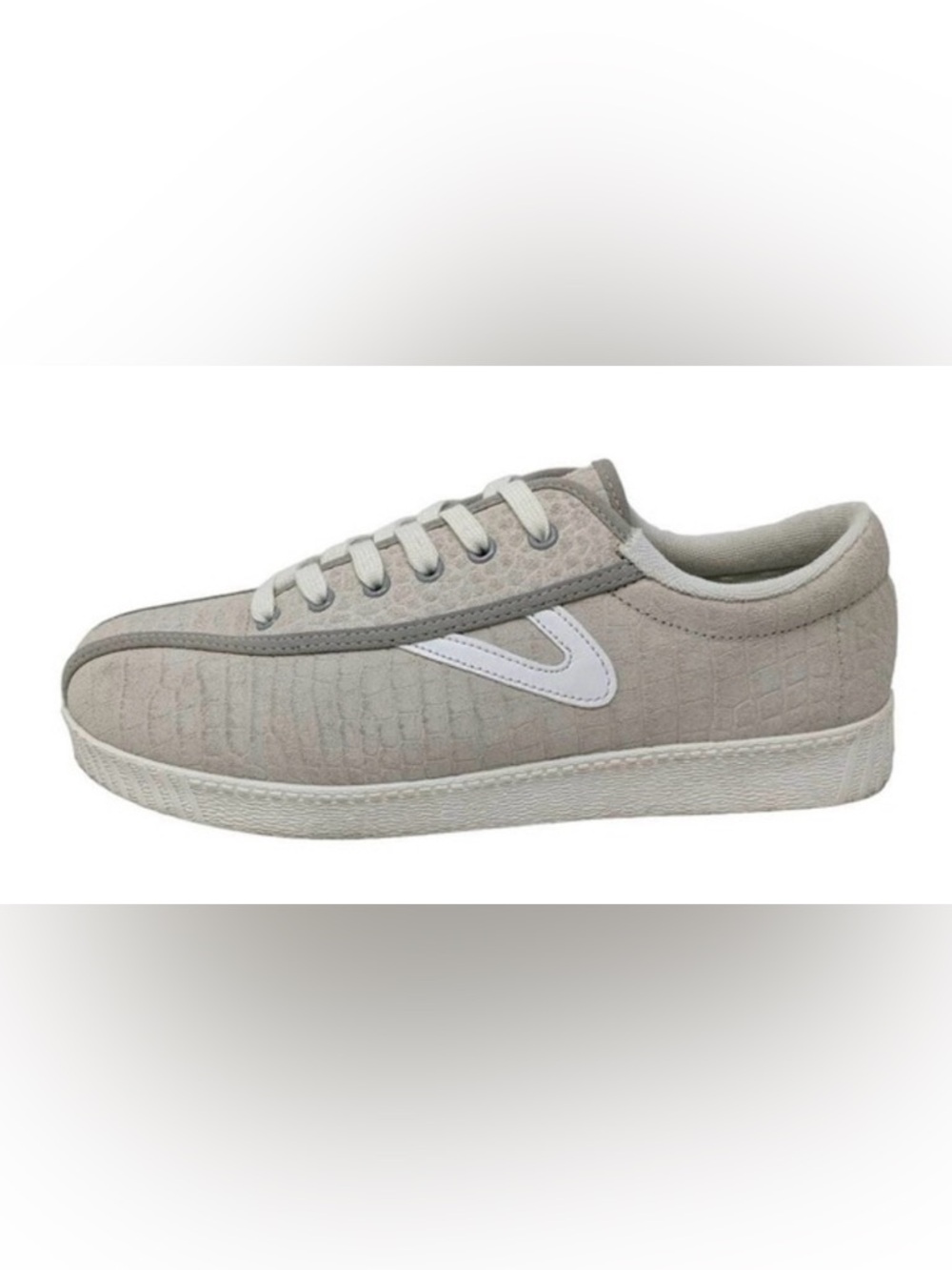 NWT Tretorn Shoes Women’s 85-Nylite Plus Sneakers Size 9